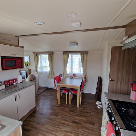 Durdlee Door, D27, Main Rd, West Lulworth, Wareham Bh20 5Pu Hotel Exterior photo