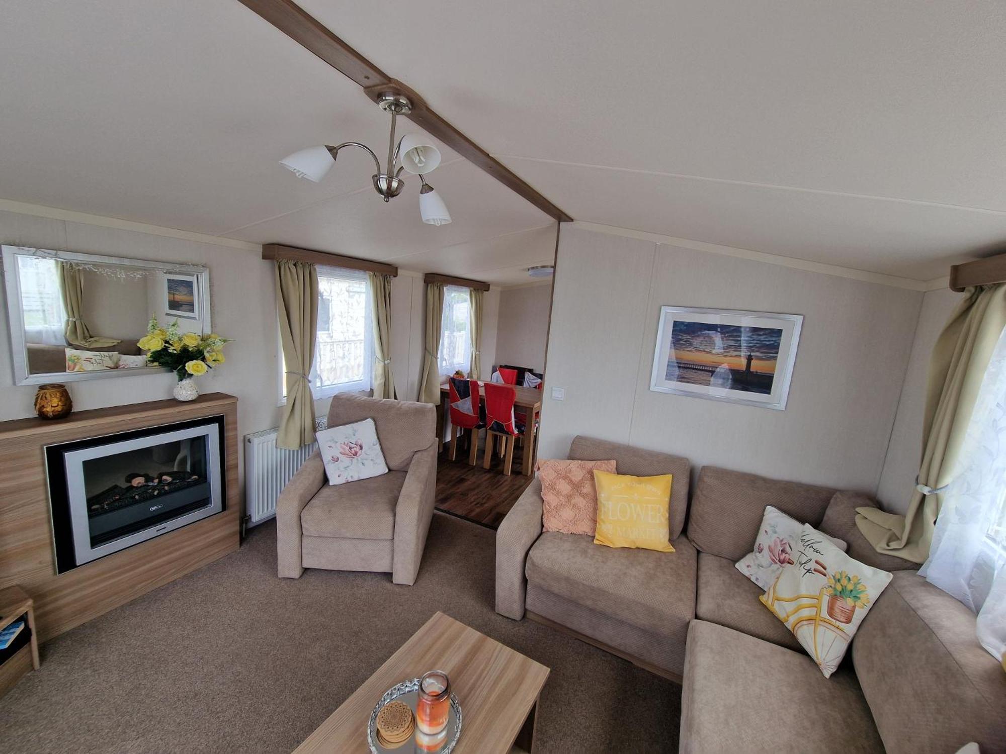 Durdlee Door, D27, Main Rd, West Lulworth, Wareham Bh20 5Pu Hotel Exterior photo