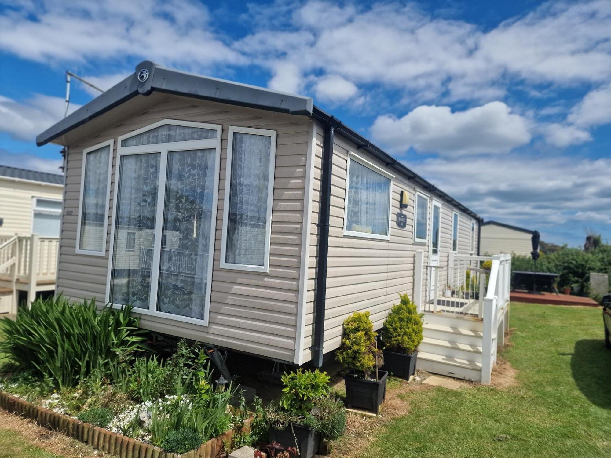 Durdlee Door, D27, Main Rd, West Lulworth, Wareham Bh20 5Pu Hotel Exterior photo